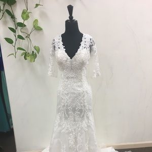 🌿Off wedding dress size 10